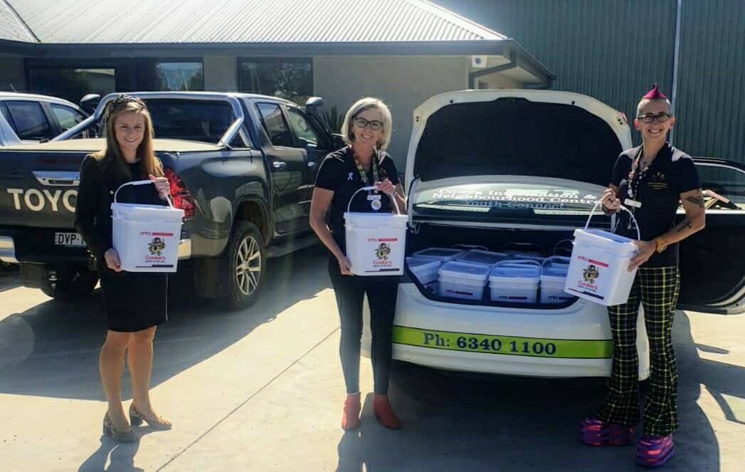 Support available: Fran Stead from Cowra receiving her food boxes delivery.
Photo: Supplied.